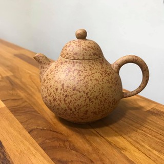 ［Chengyuan***］早期鶯歌製♦️段泥 自然噴點 文旦壺 容量：約160cc