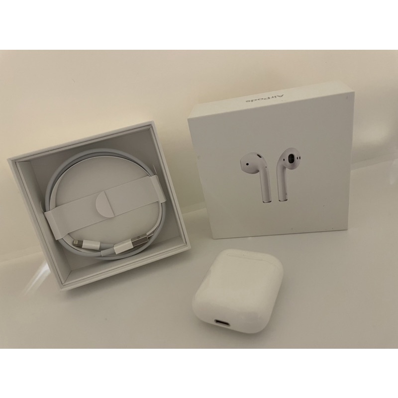 AirPods Apple 第一代保證原廠貨 原廠充電線全新未使用 有限賣家請勿直接下單