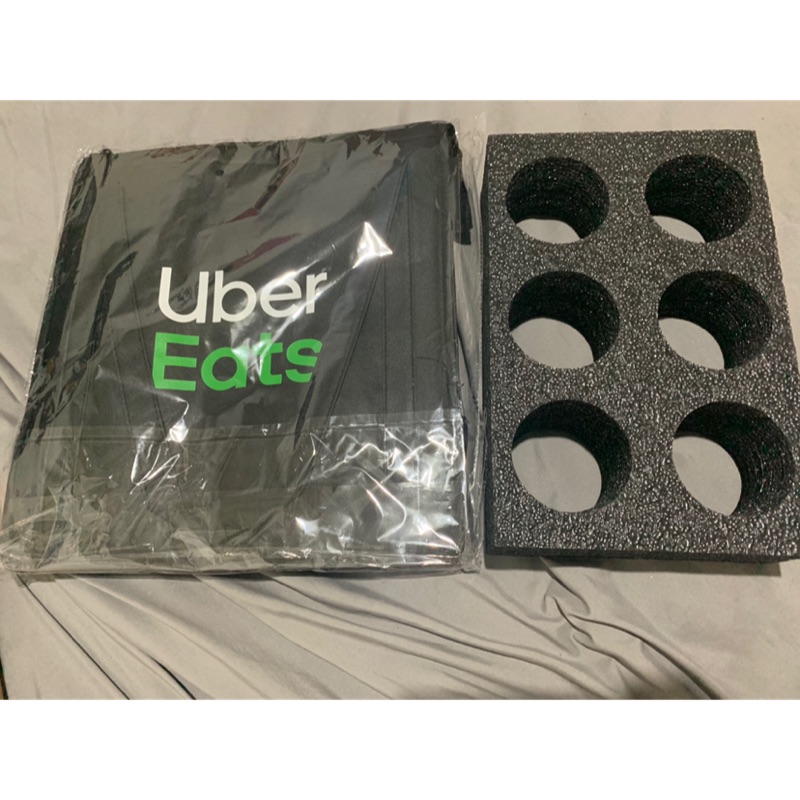 UberEats 小包與杯架