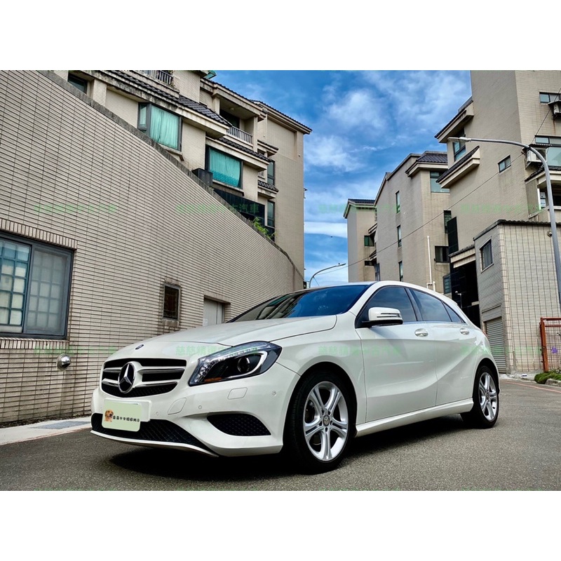 2014年 BENZ A180 總代理 天使白😇