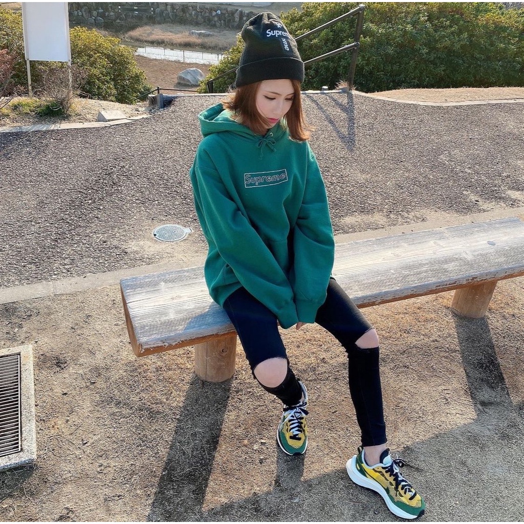 メール便可/取り寄せ KAWS Chalk Logo Hooded Sweatshirt - パーカー