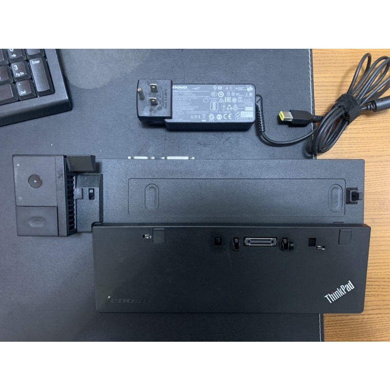Lenovo Thinkpad Pro Dock 40A1 20V 無鑰匙