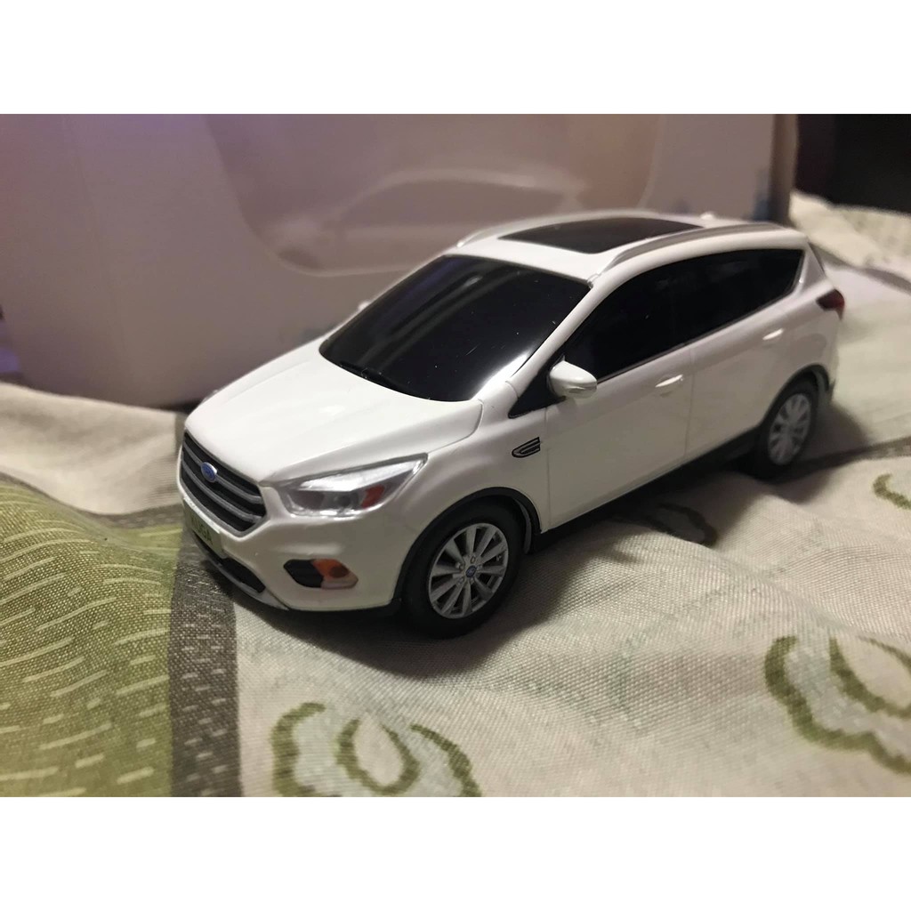 Ford kuga 福特台灣原廠出品塑制迴力車 第二代絕版 kuga模型車 1/43 白色