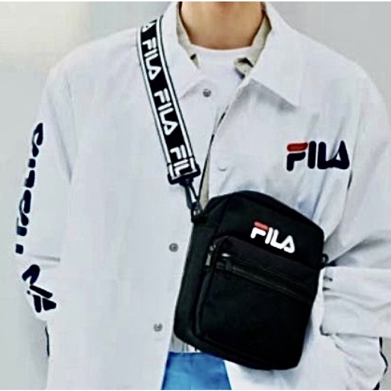 FILA fila包 斜背包 側背包 雜誌 雜誌包 包包 女生包包