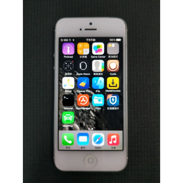 Iphone5 32GB 銀白色
 iOS 8.3 完美越獄