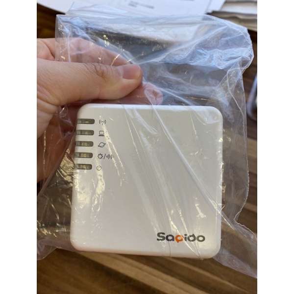 二手。SAPIDO 3G/4G BRF71n 無線分享器 內建鋰電池、多獎榮耀、商旅必備