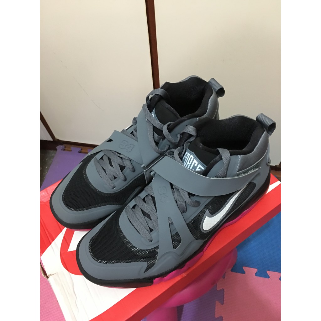 nike air force max cb 2