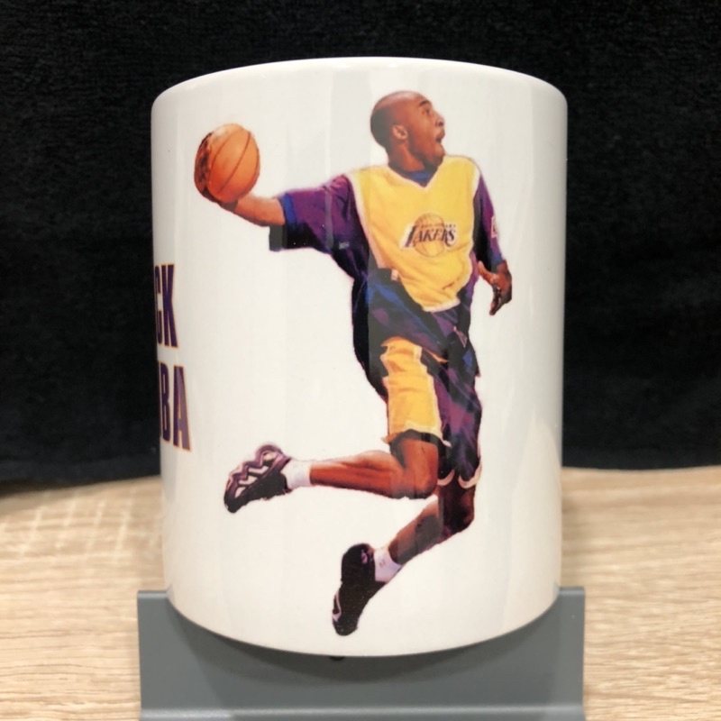 特價 [NBA生涯總冠軍系列] Kobe Bryant 小飛俠布萊恩馬克杯 五屆NBA總冠軍 &amp;灌籃大賽