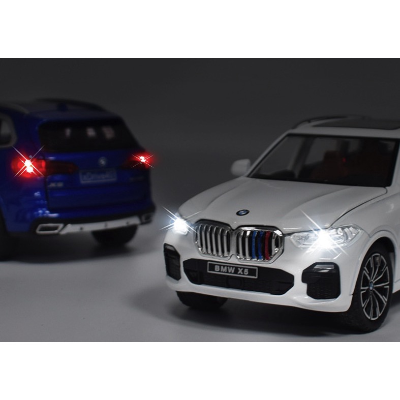 「車苑模型」新奧 1:24 BMW X5  越野車  迴力  聲光
