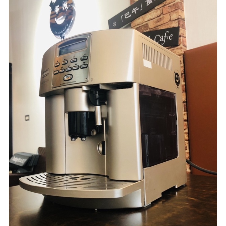 De’Longhi 【義大利製迪朗奇】ESAM3500 新貴型 全自動咖啡機.義式咖啡機，二手賣