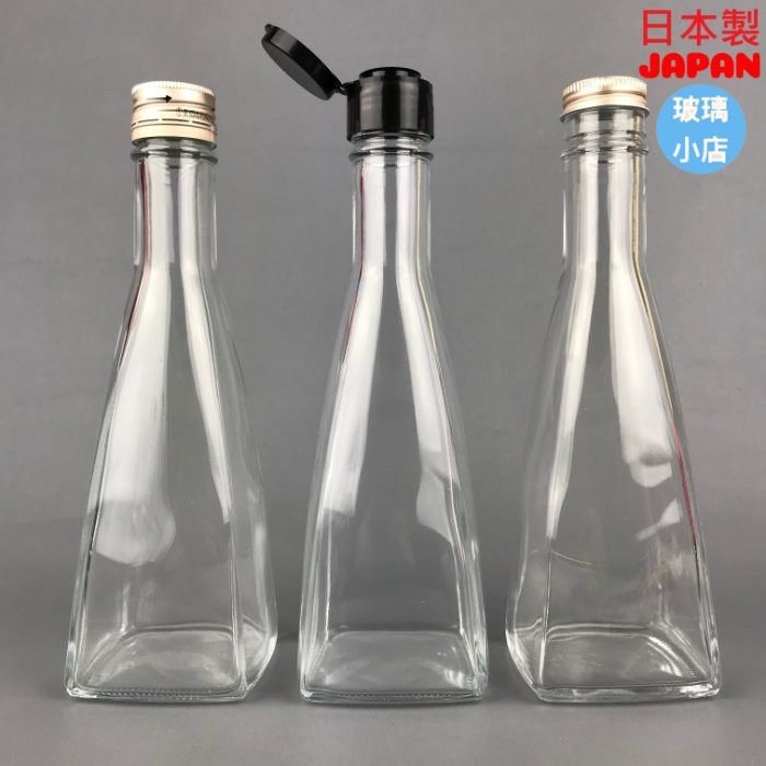 日本製 現貨 玻璃小店 超值組@300四角錐燒酒瓶@ 玻璃小店 日本製 醬油瓶 梅酒瓶 玻璃瓶 空瓶 酒瓶 醋瓶 容器