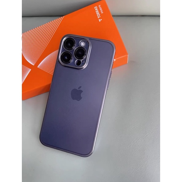 iphone14 pro手機殼，不留指紋不泛黃，磨砂透明邊框紫色，全新未拆