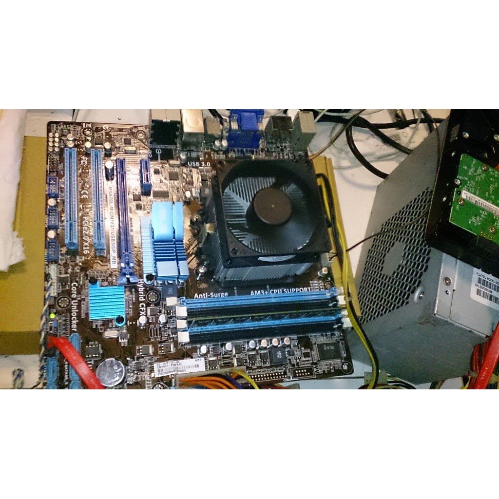 AMD FX 8100 八核心+ ASUS M5A78L-M/CM1831/USB/DP_MB + 風扇+後擋板