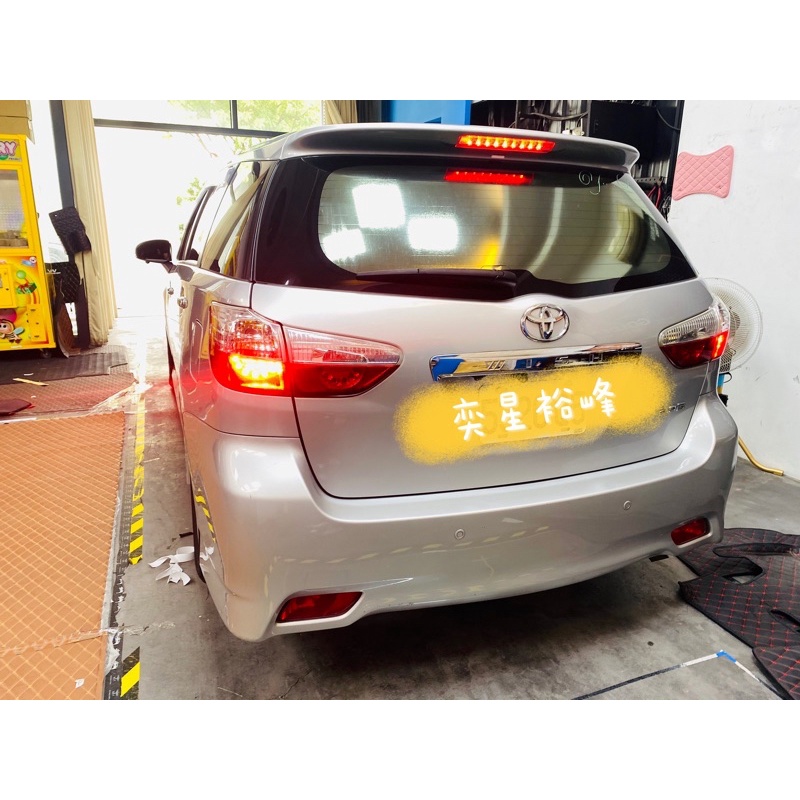 台灣製造 Toyota Wish 汽車腳踏墊