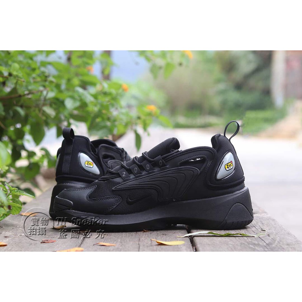 nike tn zoom 2000