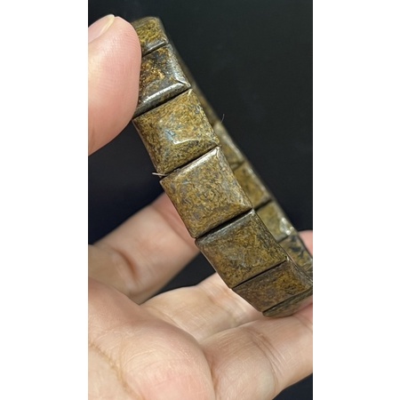天然黃銅礦手排，12x12x5mm、手圍14～15可帶