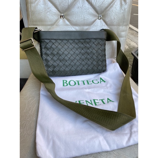 近新BV BOTTEGA VENETA 651938橄欖綠色編織小牛皮雙層拉鍊側背包斜背包郵差包