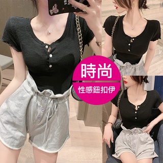 【JS 姊妹時代】【EV21051】時尚圓領性感開衫鈕扣低胸百搭修身顯瘦短款黑色針織素T恤短袖上衣