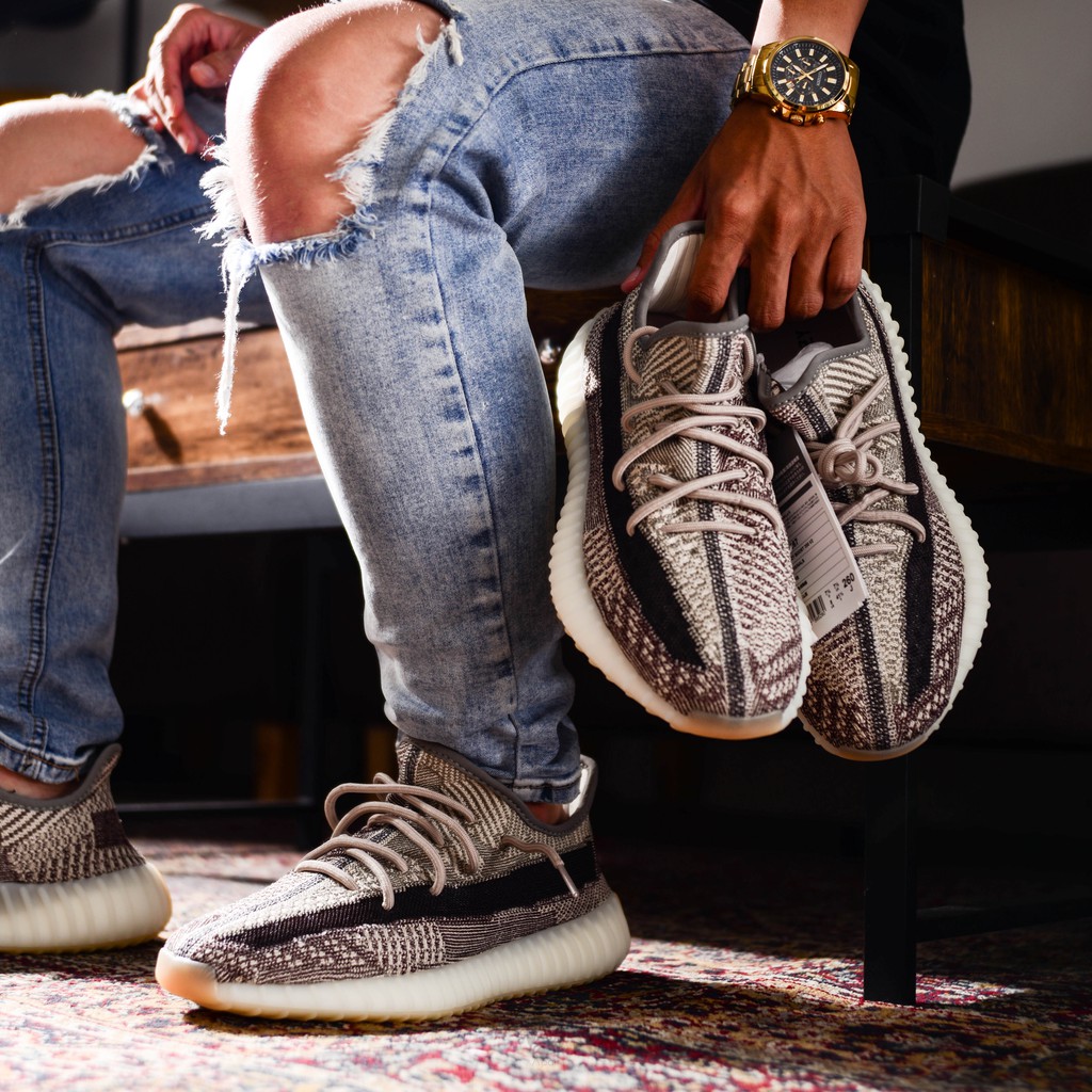 adidas yeezy boost 350 v2 oreo