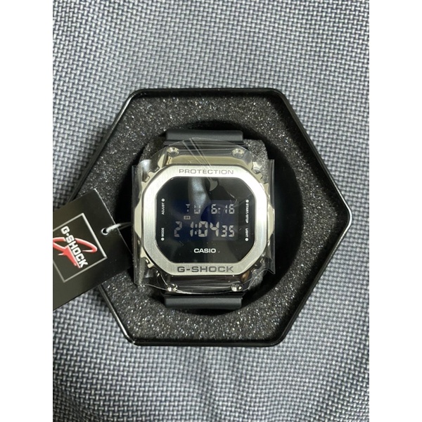 CASIO G-SHOCK GM-5600 不鏽鋼 卡西歐 台灣公司貨