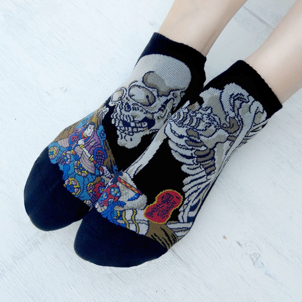【台灣製造】日本名畫 相馬的古內裏 妖怪襪 大骷髏 男襪 女襪 版畫 日本襪 浮世繪 潮襪 襪 綿襪 襪子 隱形襪 船型