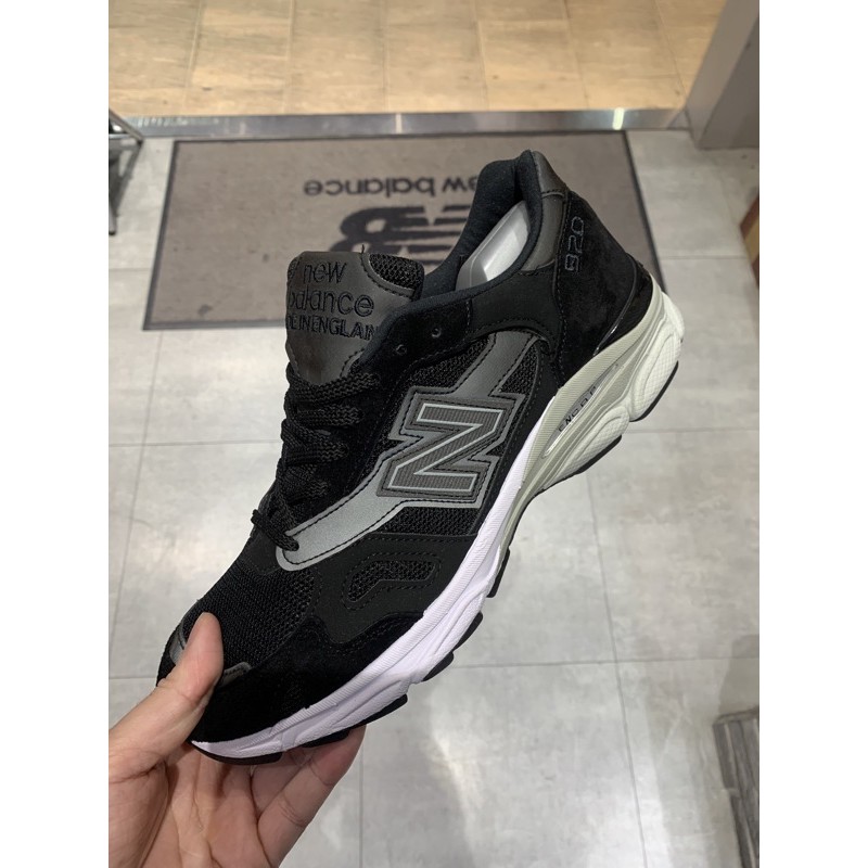  NEW BALANCE 920 NB 黑 灰 反光 英國製 慢跑鞋 復古 男鞋 M920KR