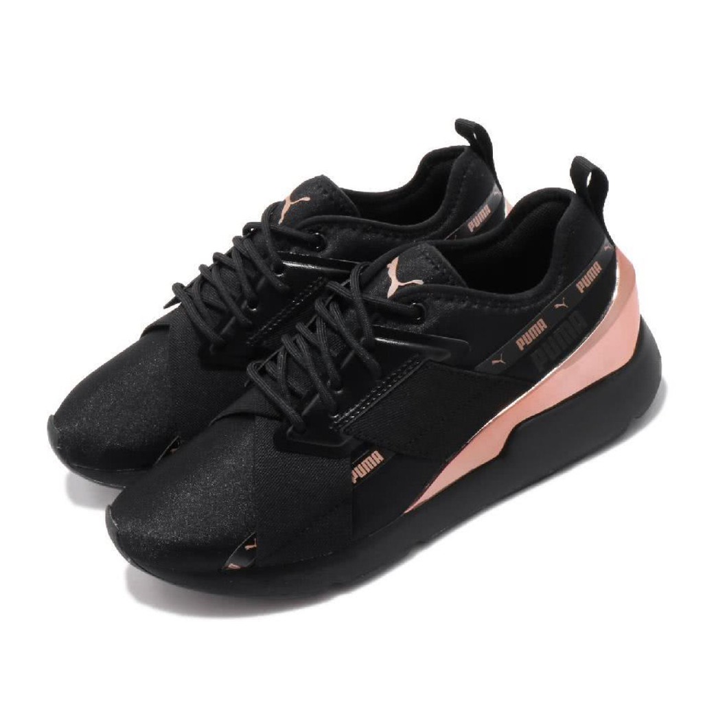 Кроссовки черно золотые. Puma women's Muse x5 Sneaker. Кроссовки Puma Muse x5. Puma Black-Rose Gold. Кроссовки Пума женские черные с розовым металлик.