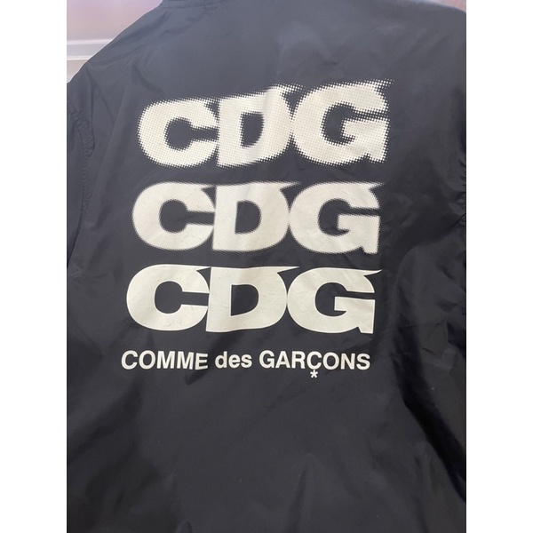 自售極新CDG教練外套 一件