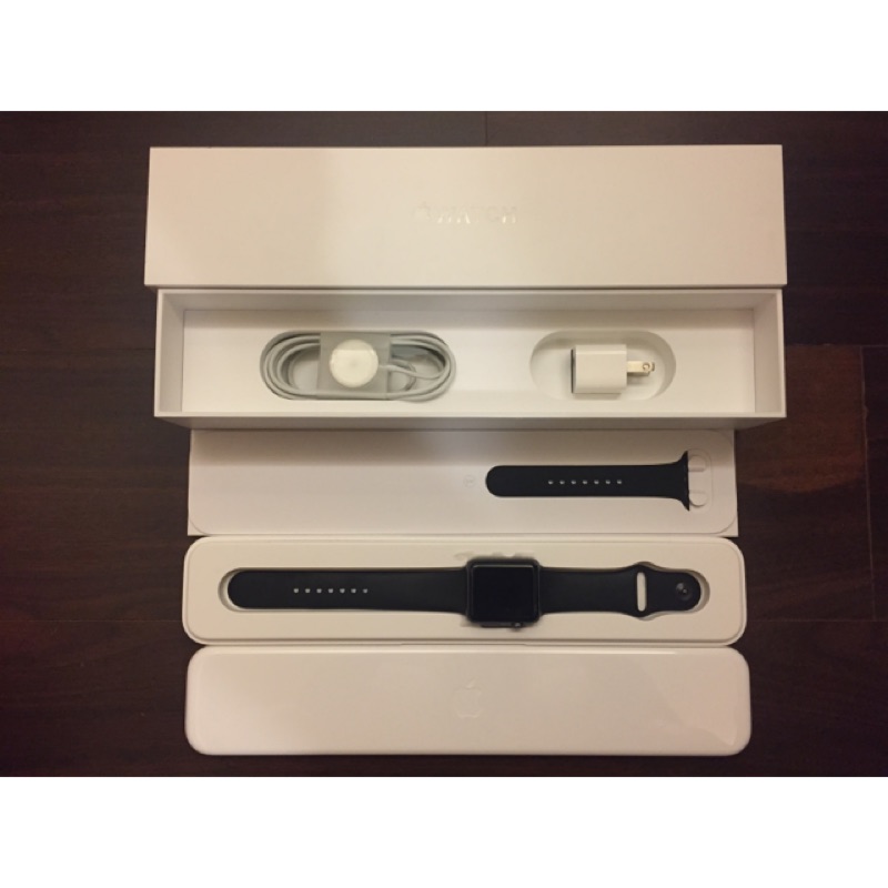 Apple Watch Series 1 Sport 款 黑色 鋁合金錶殼 42mm 二手(建議台北面交）