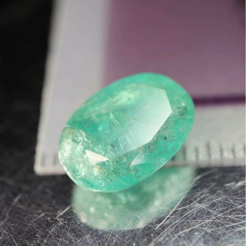 天然哥倫比亞祖母綠Emerald切面裸石3.45克拉