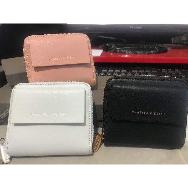 現貨 新加坡正品 小ck  Charles &amp; keith  皮夾 短夾 拉鍊式短夾