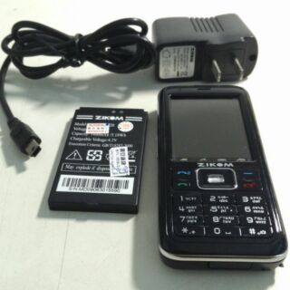 ZIKOM Z-820 雙卡雙待手機，營幕可觸控，非NOKIA 或 SK 或 LG 或 Motorola，中古良品