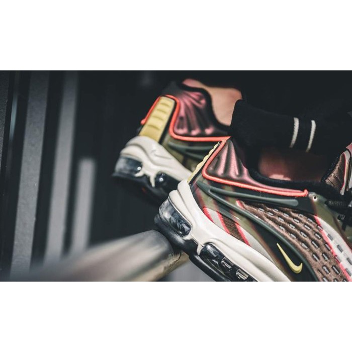 air max deluxe sequoia