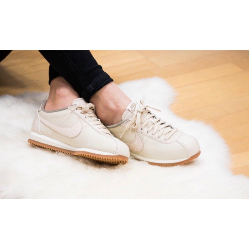 nike classic cortez leather lux