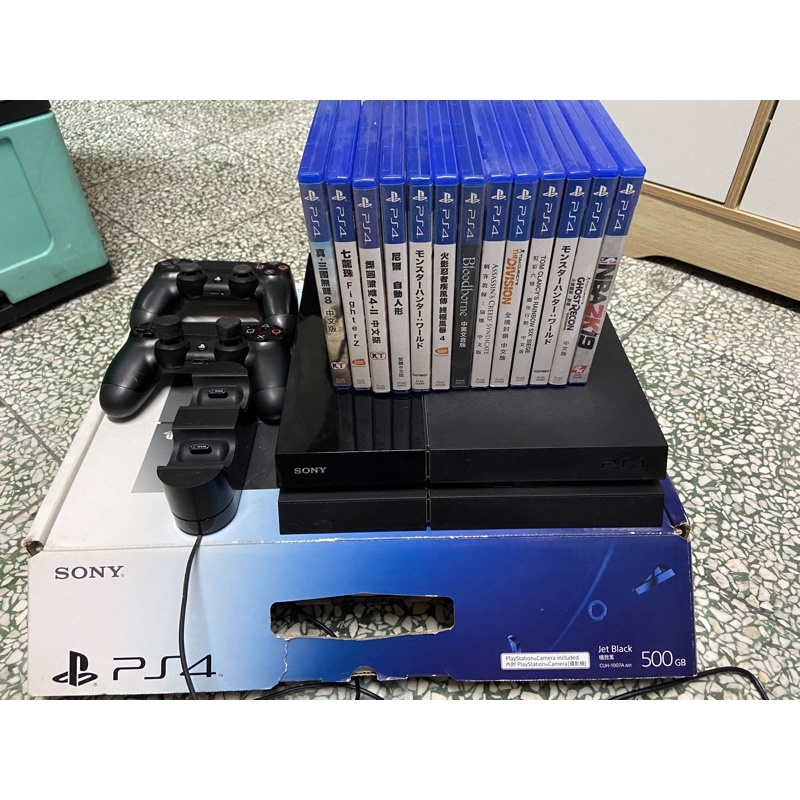 PS4主機 雙手把 附原廠座充 含遊戲片