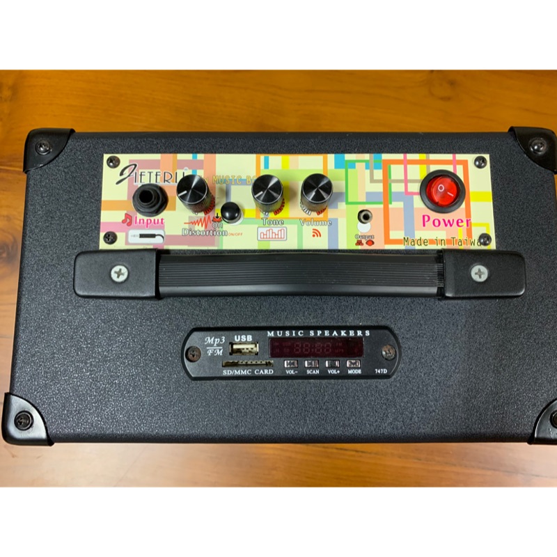 十瓦電吉他音箱（二手）