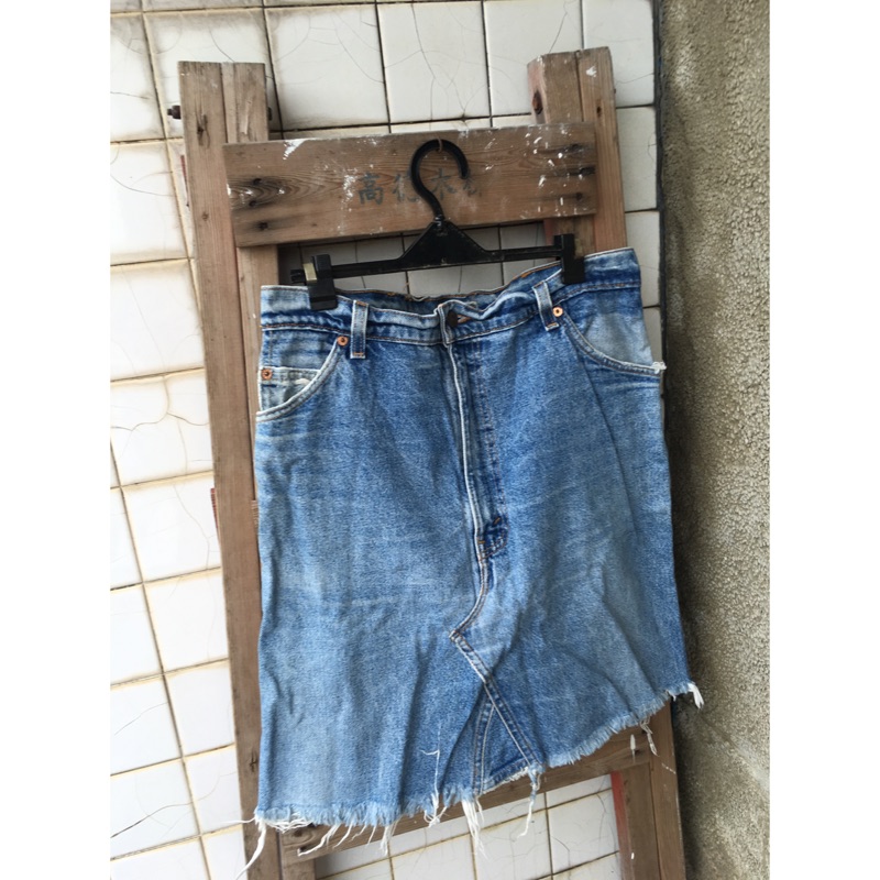 W34 自改 Levi's 二手 牛仔裙 levis 丹寧裙 長裙 A字裙 古著系 百搭單品 搭配 勃肯 限量版球鞋