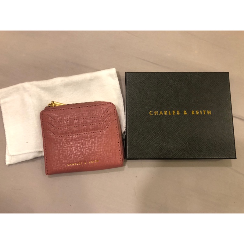 小ck CHARLES &amp; KEITH 玫瑰粉色皮夾 短夾 零錢包