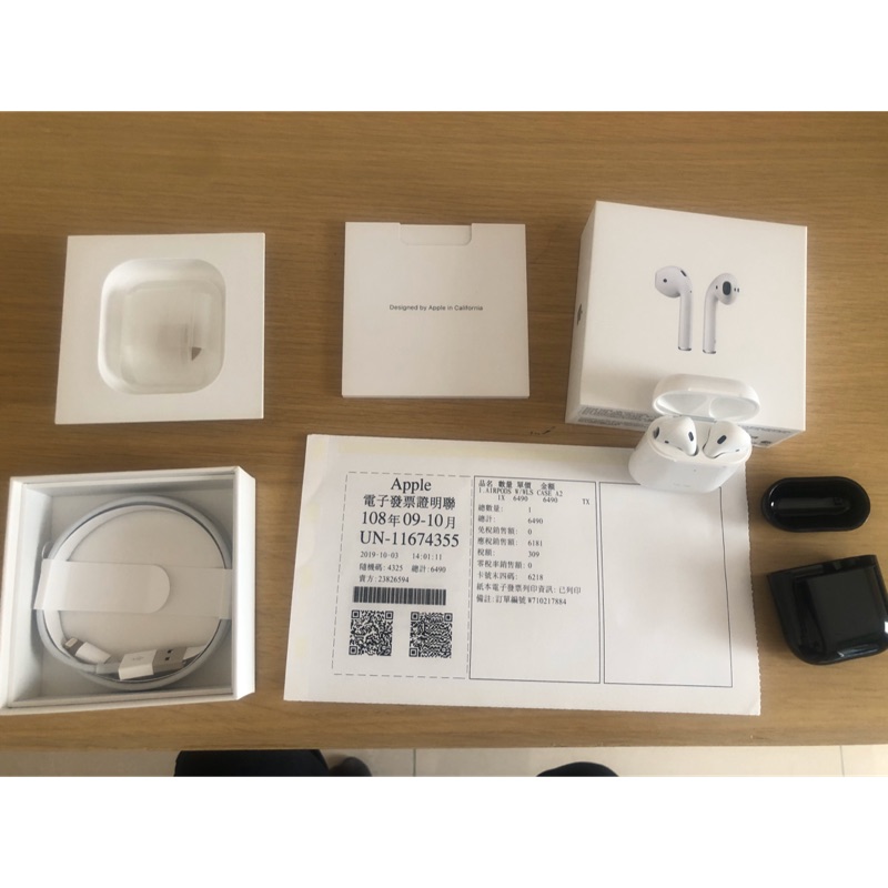 （正品） Apple Airpods 2 + 無線充電盒 + 黑色保護殼
