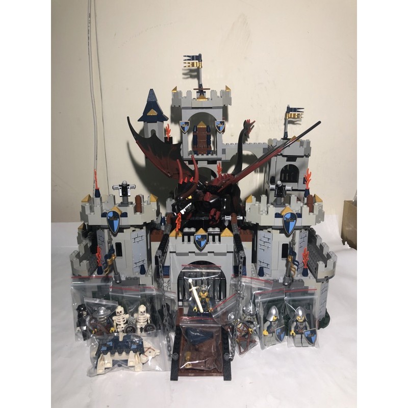 LEGO 樂高 7094  國王城堡的戰役 國王 皇冠 城堡 增兵8隻