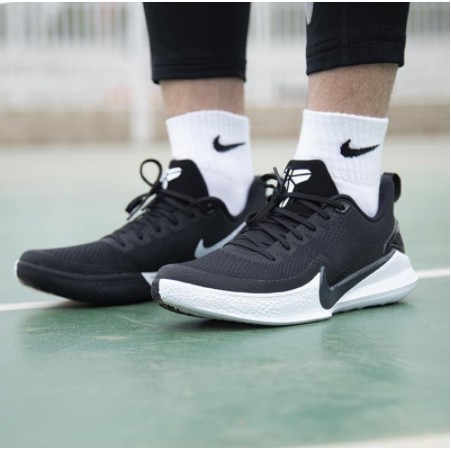 nike kobe mamba focus black white