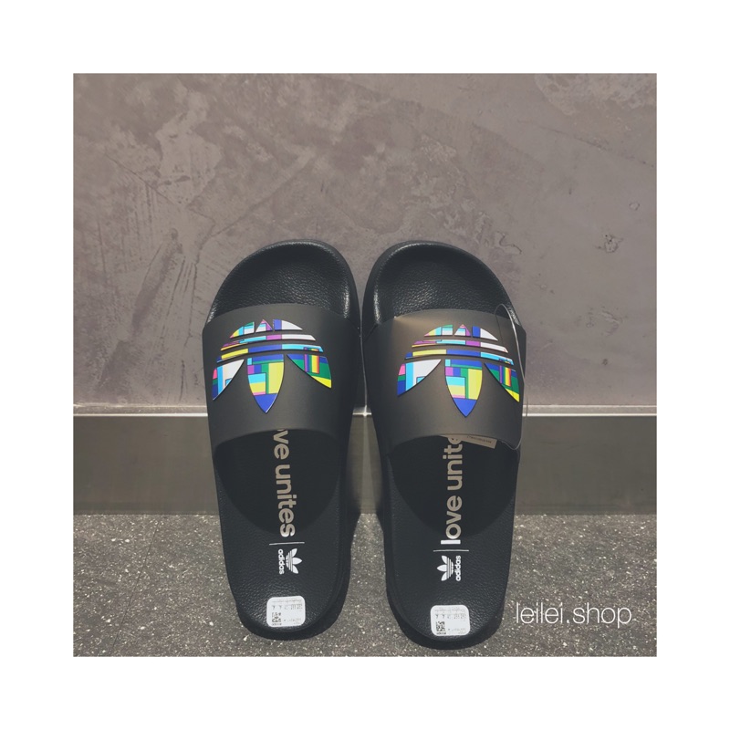 ⚡️LEI LEI ⚡️ADIDAS Originals 彩色LAGO 拖鞋 FY9017