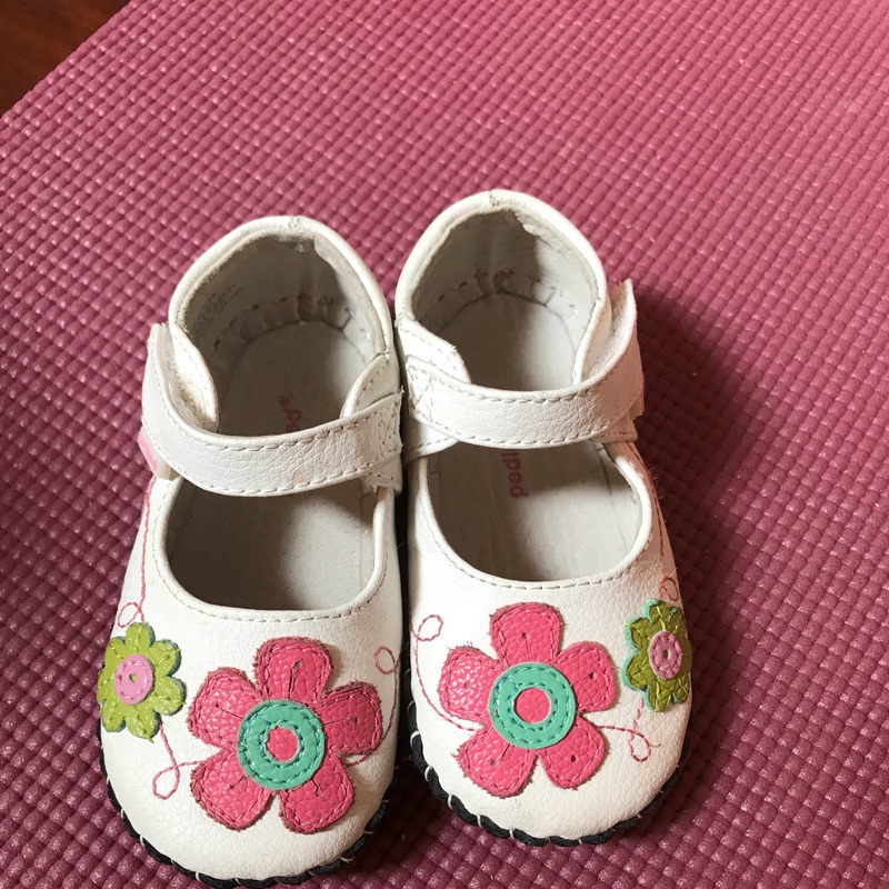 女童皮鞋款 pediped 白色花朵鞋 14cm（保留中）