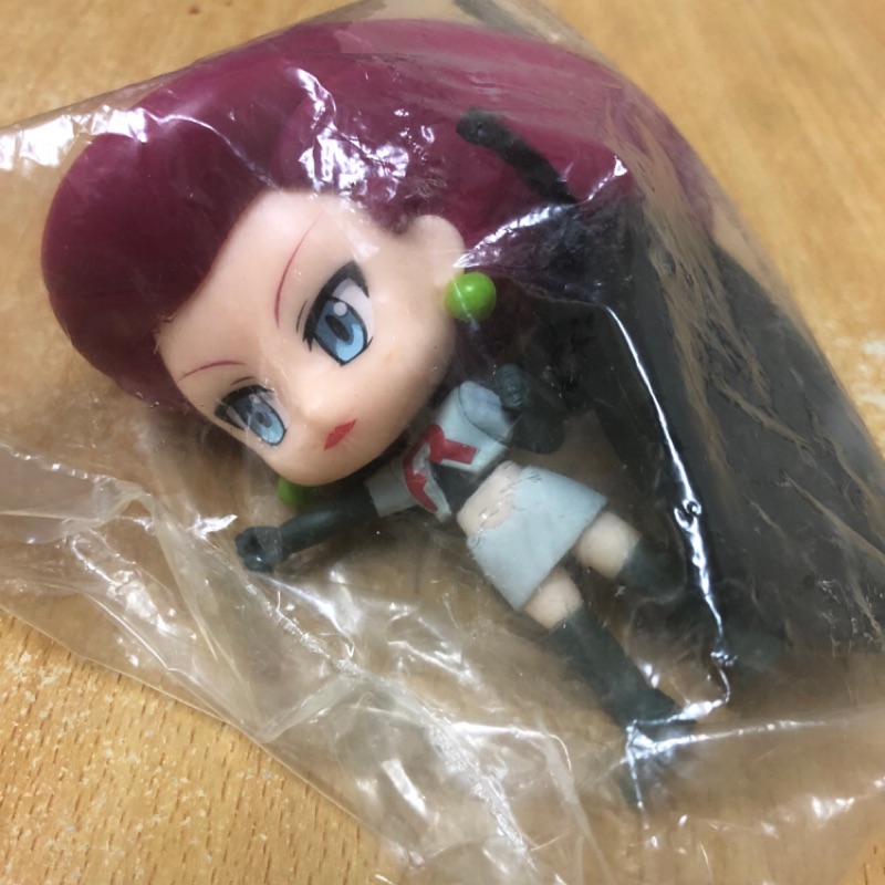 挖寶區$50 神奇寶貝 武藏 ben10 鬼影 鴨嘴獸泰瑞 鋼之鍊金術師 七龍珠 佛利沙 滿百出貨