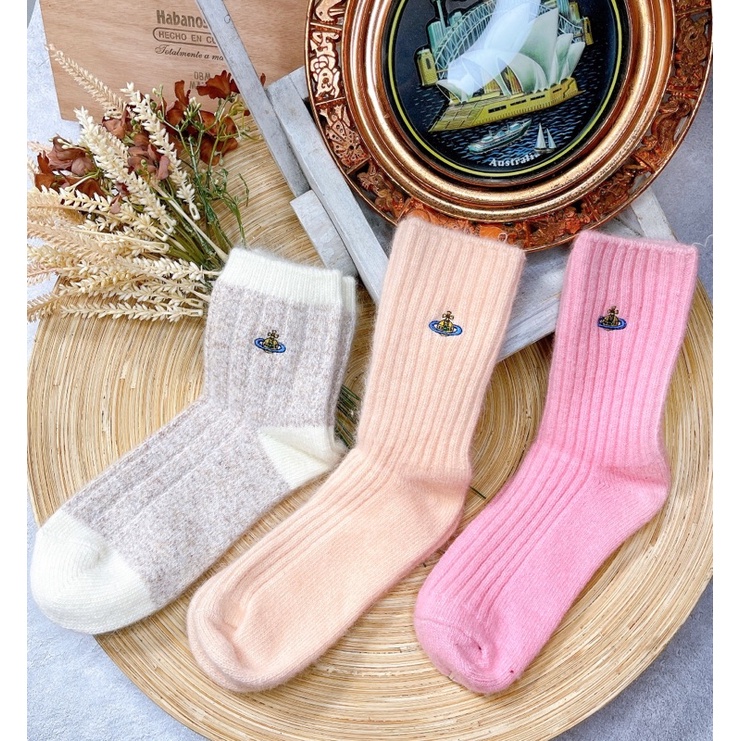 日本🇯🇵正貨Vivienne Westwood 冬天加厚羊毛刺繡襪子 短襪 西太后  棉襪 小腿襪 中筒襪 女襪 長襪