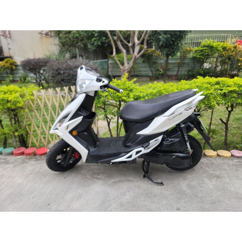 高雄shp車行2019.8出廠.光陽Vjr125消光白色.雙碟煞.可以現金可以分期.信用不良.分期強力過件
