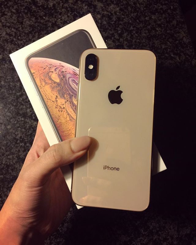 全新iPhone XS 256GB 金色