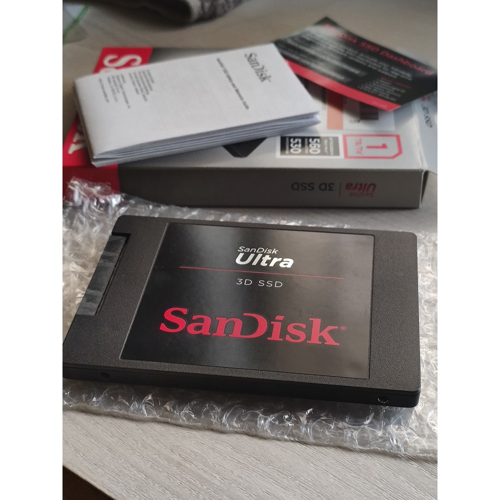 Sandisk Ultra 3D 2.5吋 SSD 1TB (約同MX500)