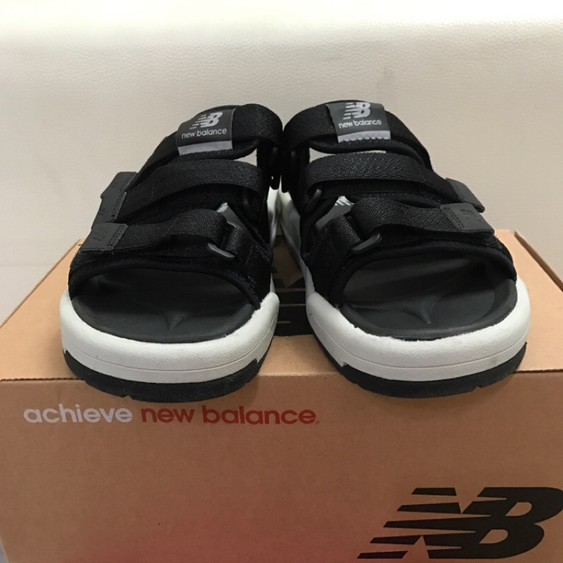 New balance 魔鬼氈涼鞋，黑灰色，SD3205BKR