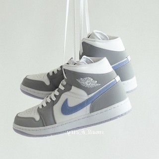 預購 ☆小B之都☆ Air Jordan 1 Mid 冰藍 煙灰 女款 BQ6472-105